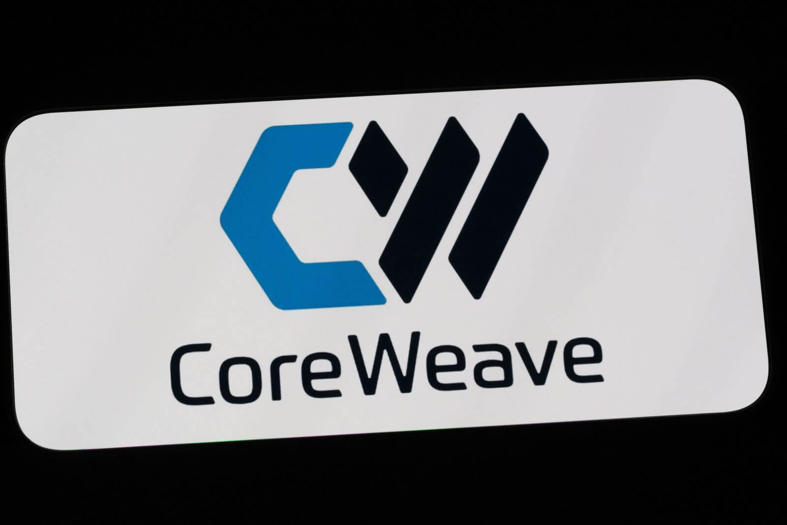 The biggest concern hanging over CoreWeave stock has finally eased