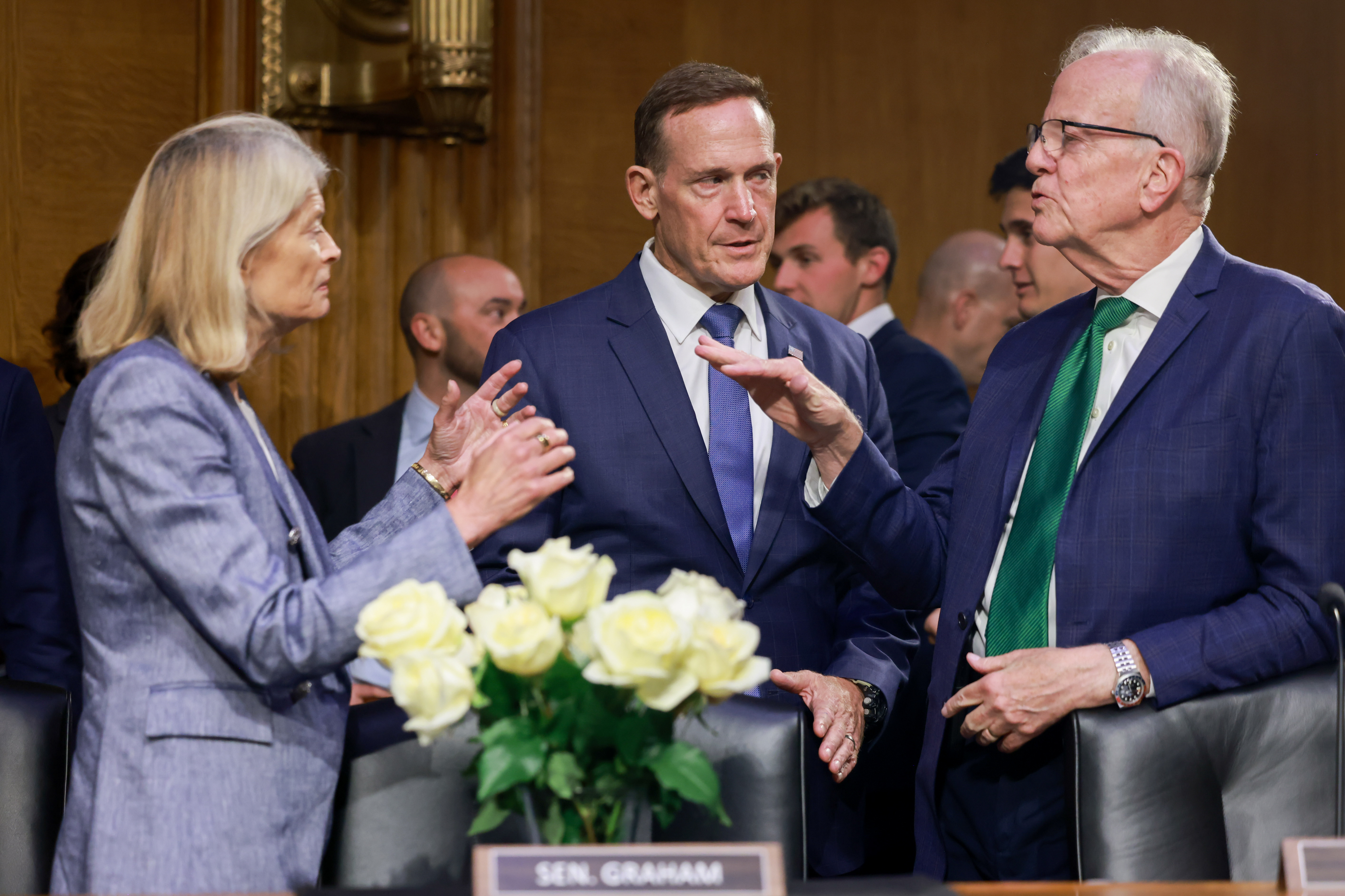 3 Republicans break ranks in attempt to limit Trump's Iran war powers