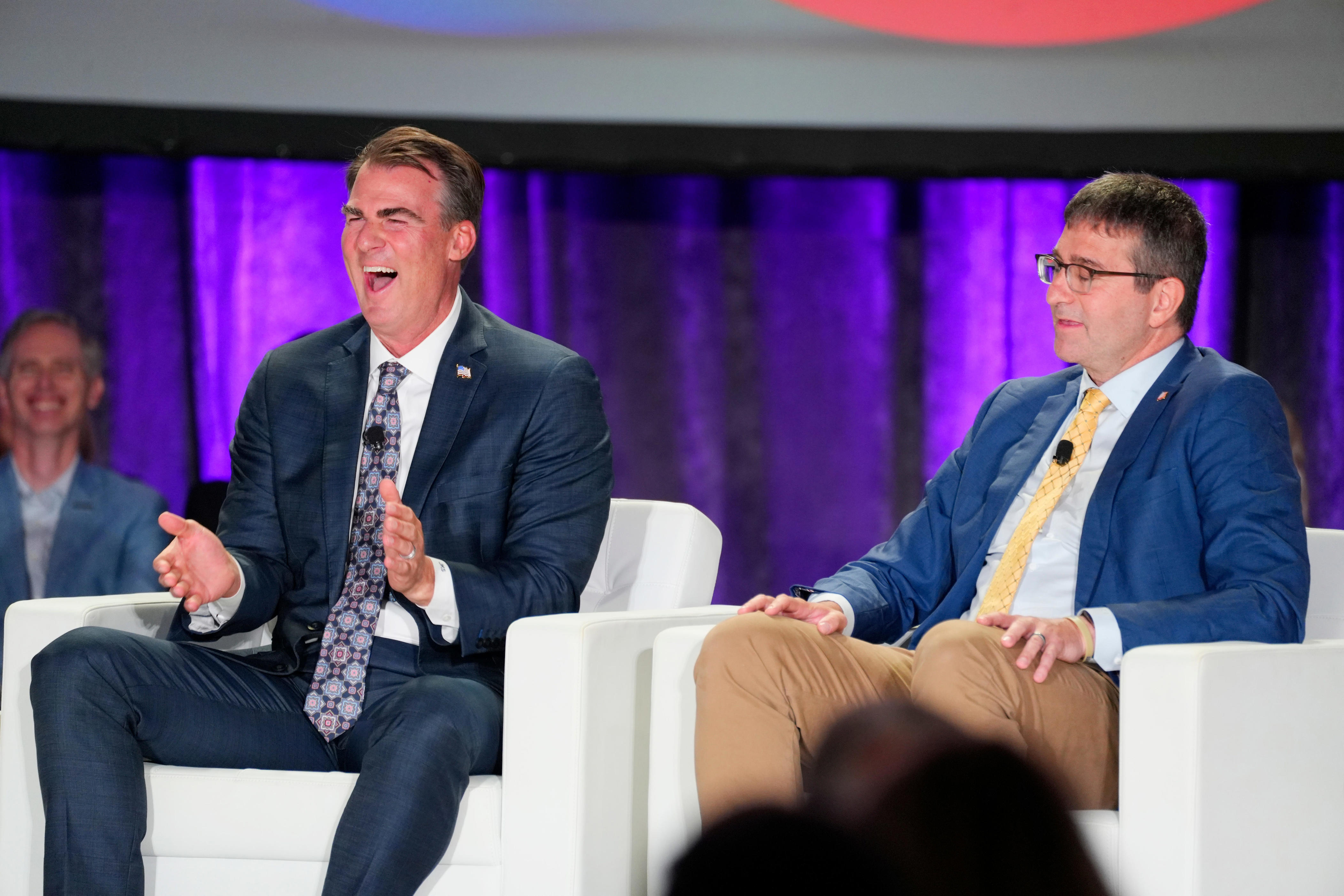 Stitt pushes for AI rules in political campaigns at National Governors Conference