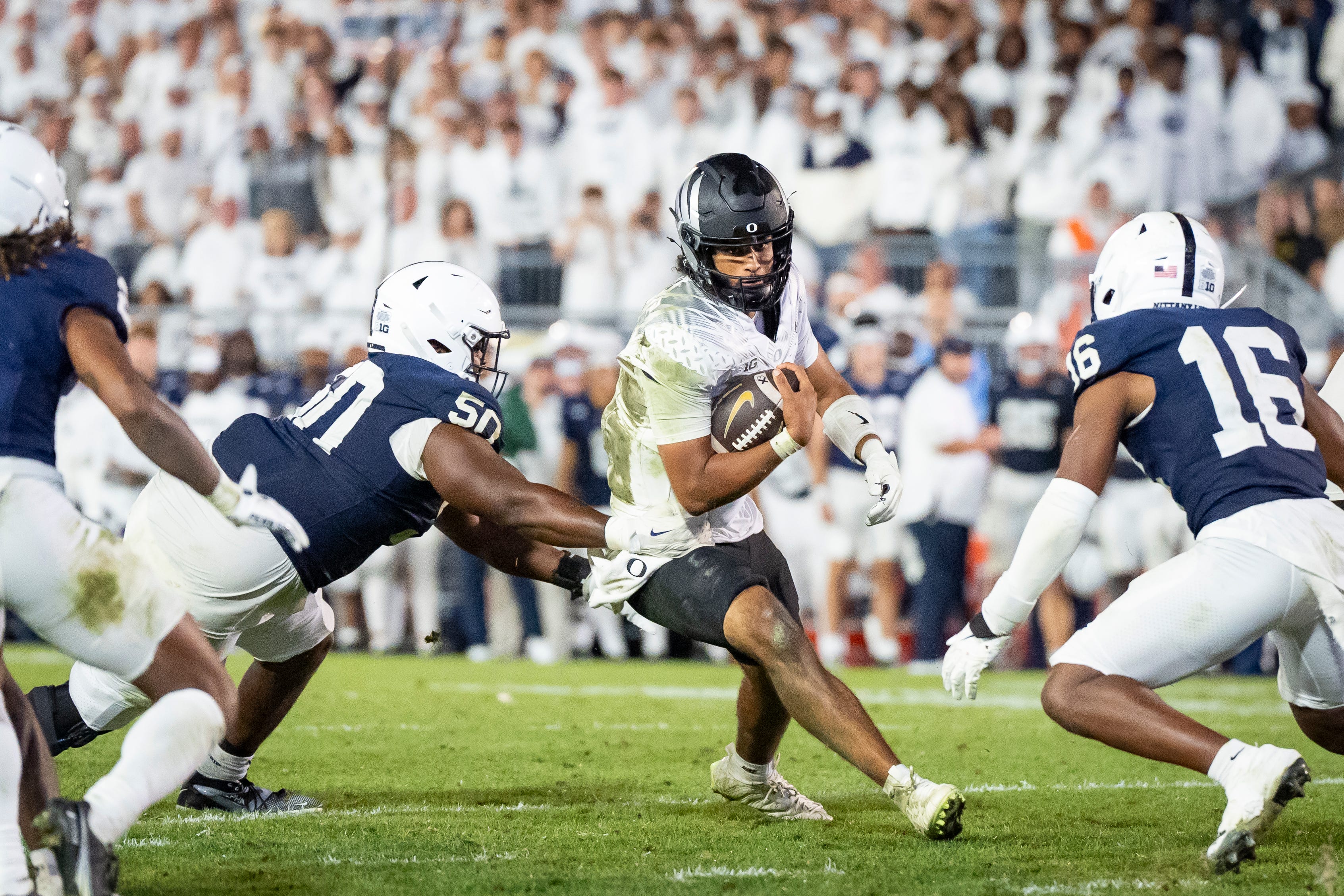 Big Ten football power rankings ahead of fall camp