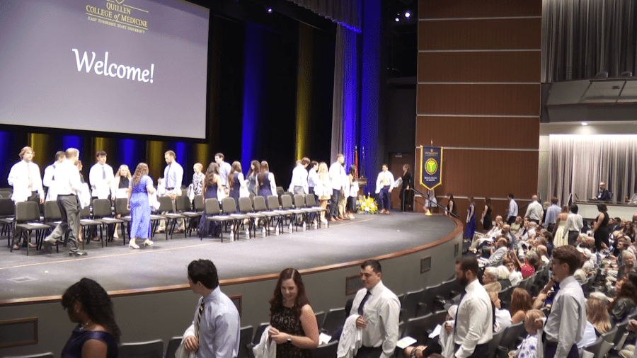 Quillen College of Medicine welcomes largest class at white coat ceremony
