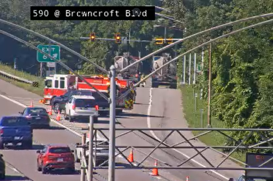 Firefighters shut down Blossom Rd. exit on I-590
