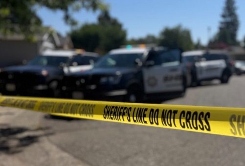 Robbery suspect shot by deputy, hospitalized