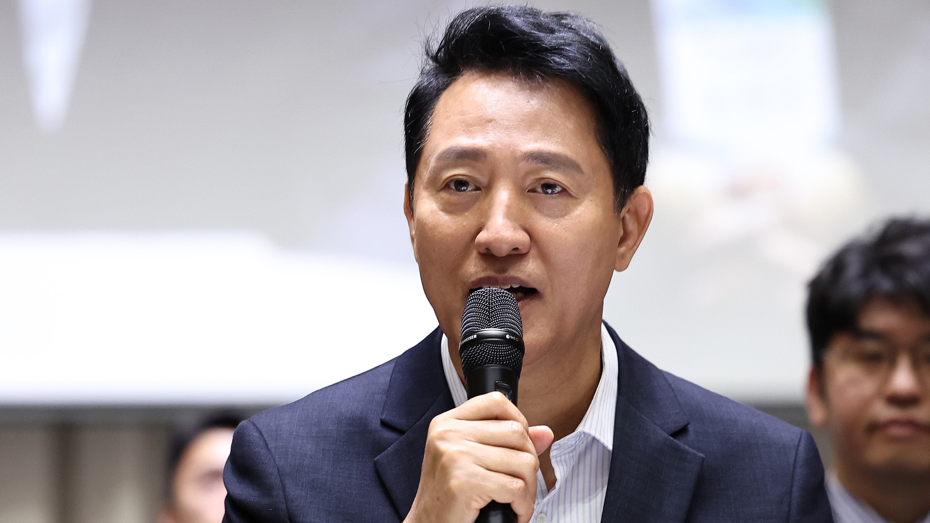 Seoul mayor Oh Se-hoon accuses Democratic Party of blame-shifting over real estate supply crisis