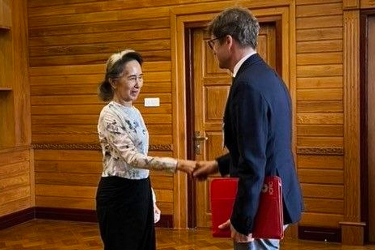US and ASEAN bloc chair demand Myanmar immediately release Suu Kyi