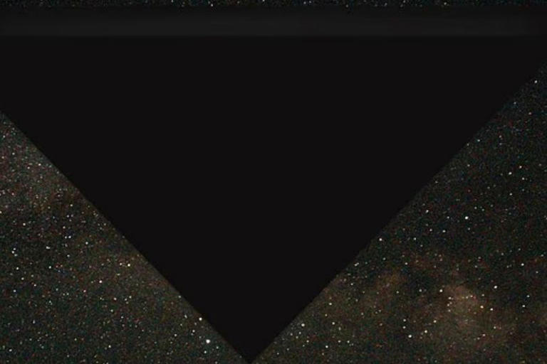 UFO footage exposes 500ft triangle over US base and mystery body in new ...