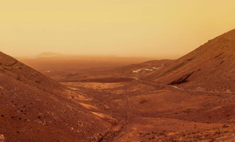 China’s Mars rover finds strange crystals that may preserve ancient ...