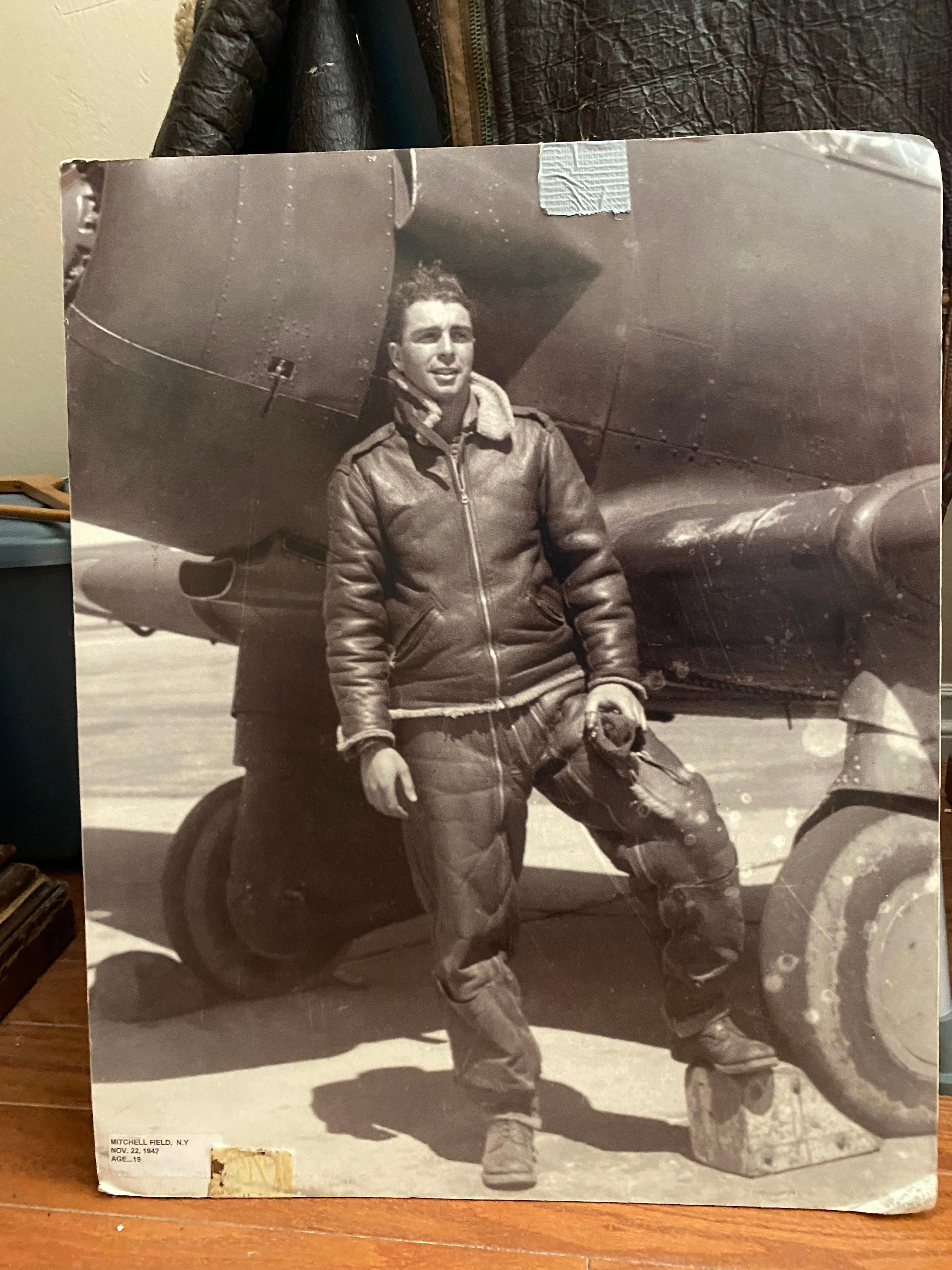 TO vet who flew D-Day missions dies at 102: 