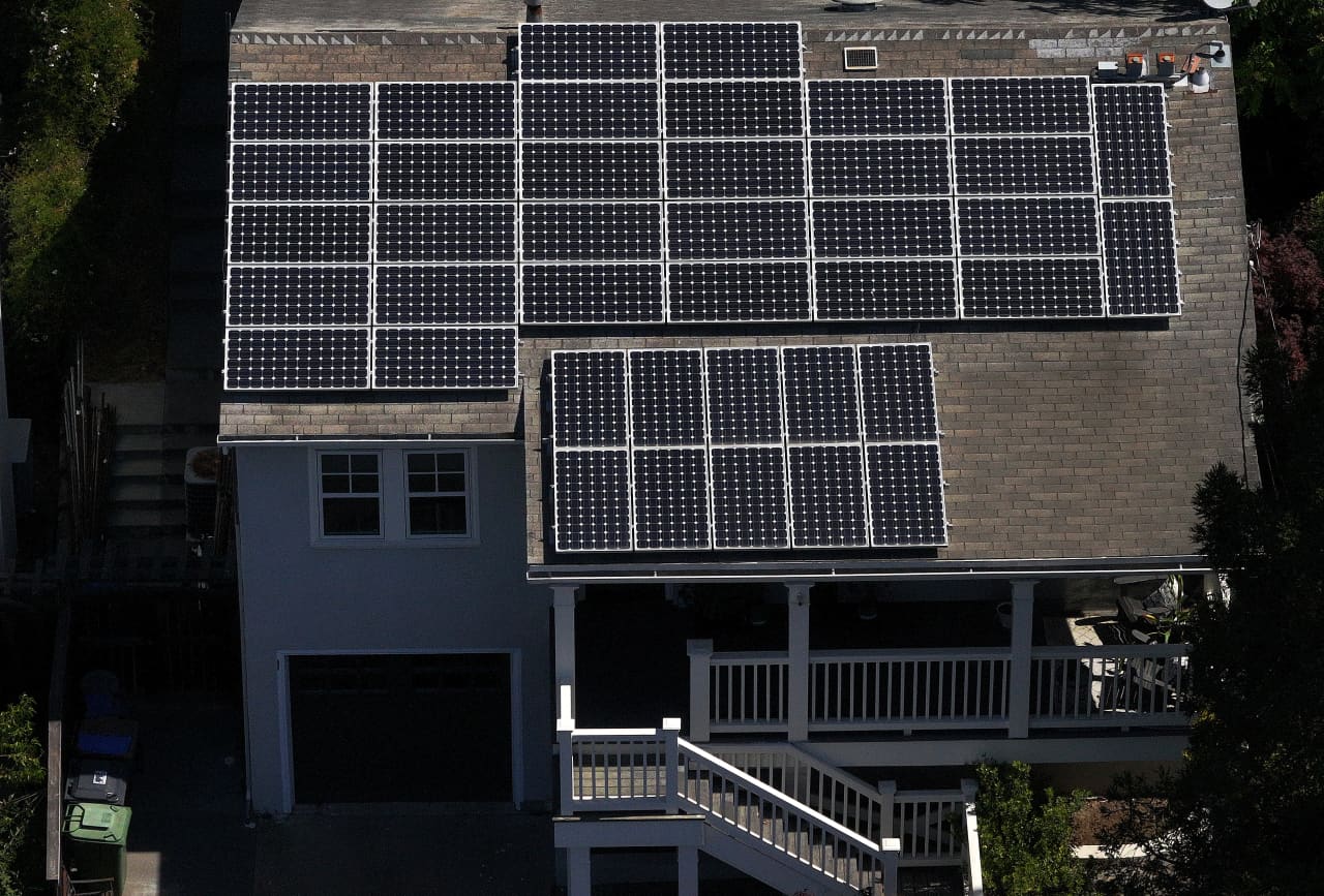 Solar stocks jump as Trump tariffs boost US manufacturing