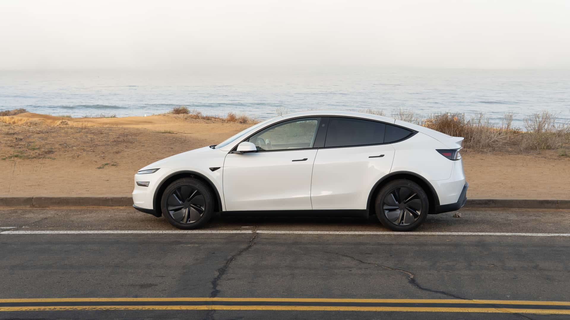 What to know about California's $3,500 EV rebate—and which Teslas qualify