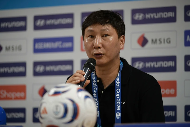 HLV Kim Sang-sik: 'Tôi luôn đặt kỳ vọng cao nhất vào Đình Bắc'