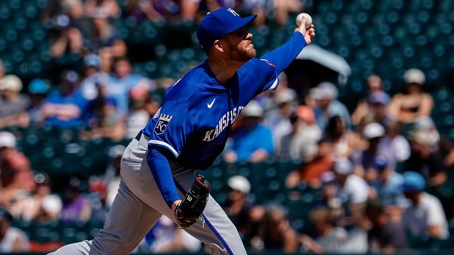 Royals put an end to veteran left-handed relief experiment before it ...