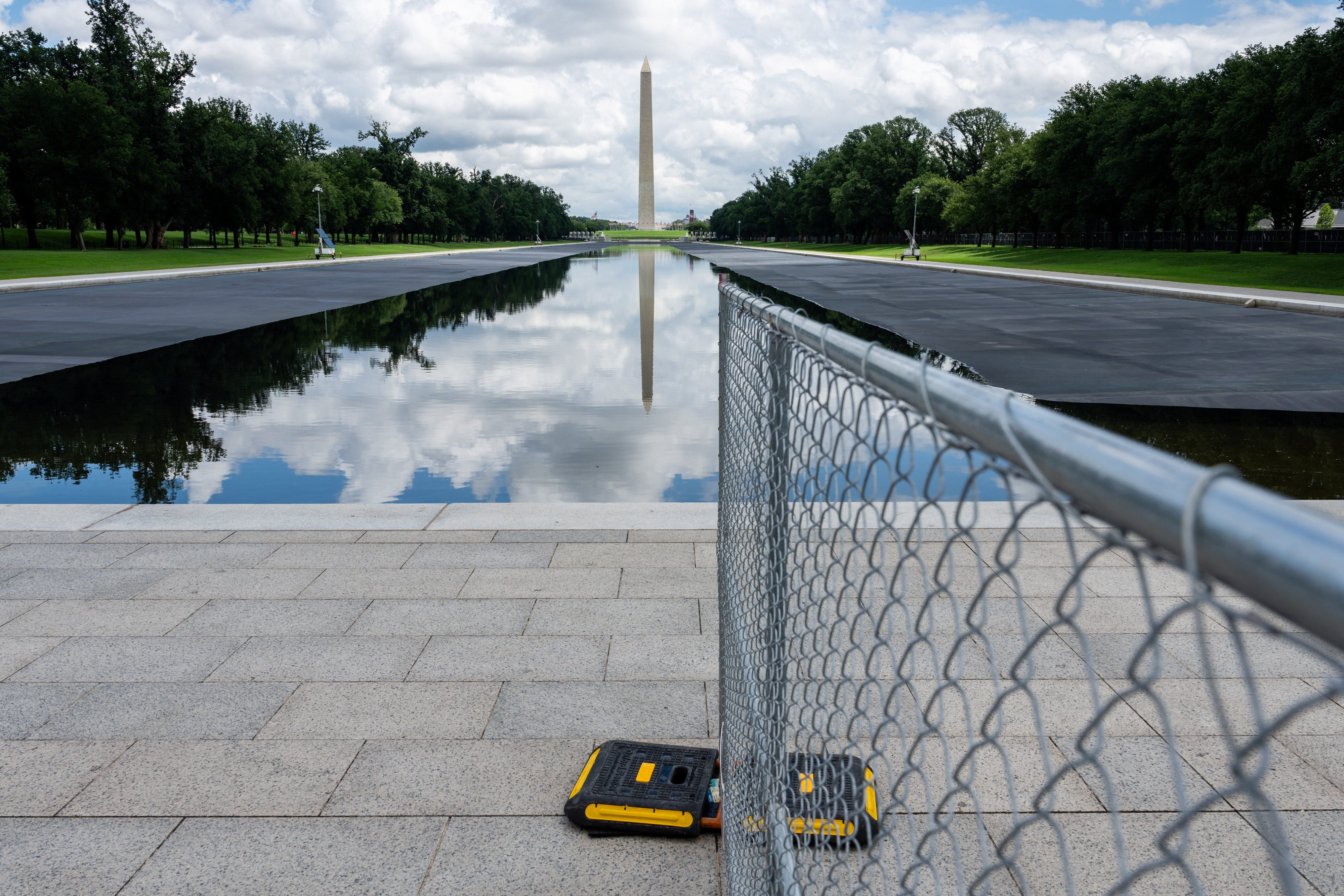 Trump admits 'contractor error' on Lincoln Memorial Reflecting Pool