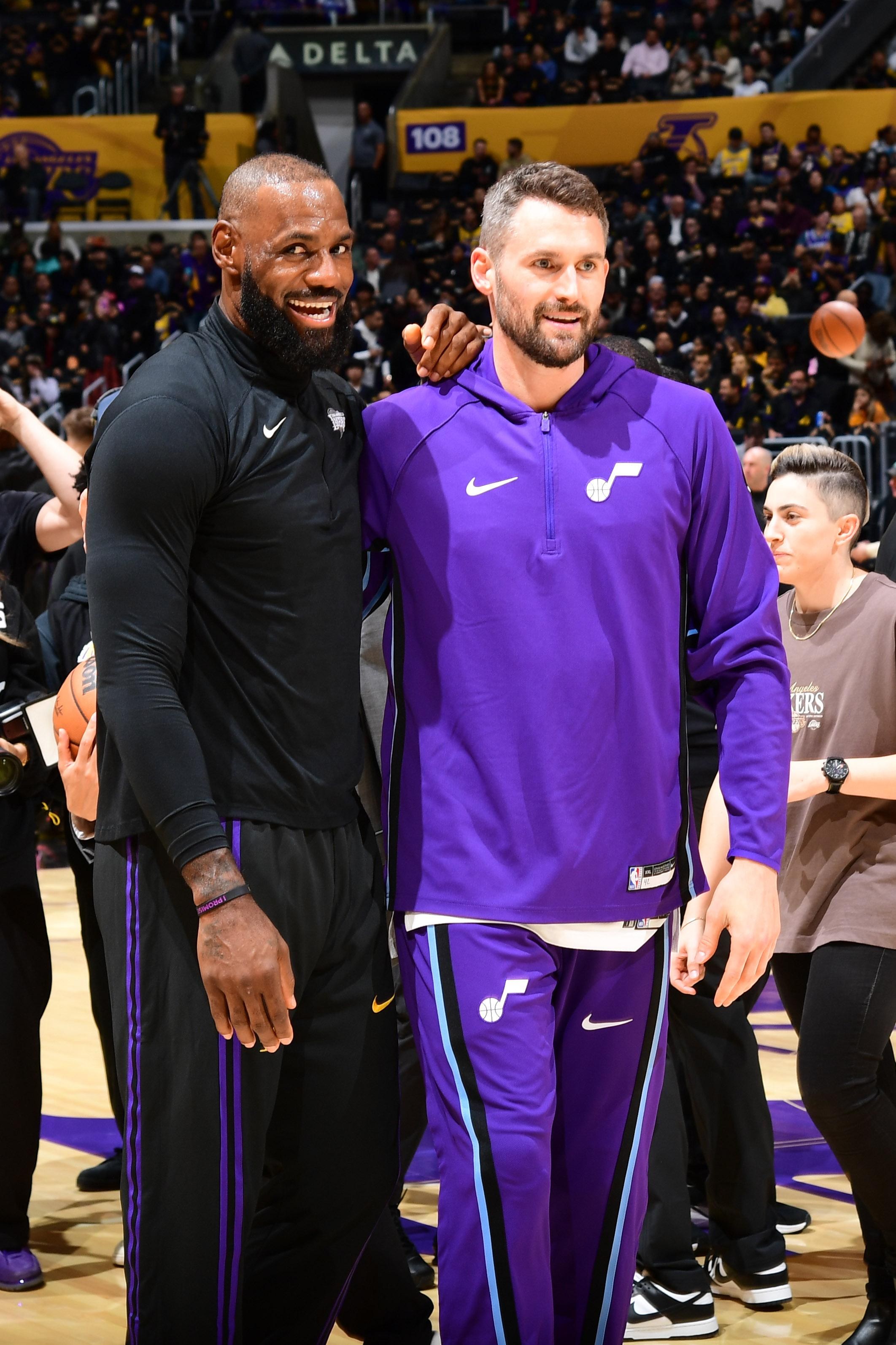 Report: Kevin Love's agent in contact with the 76ers