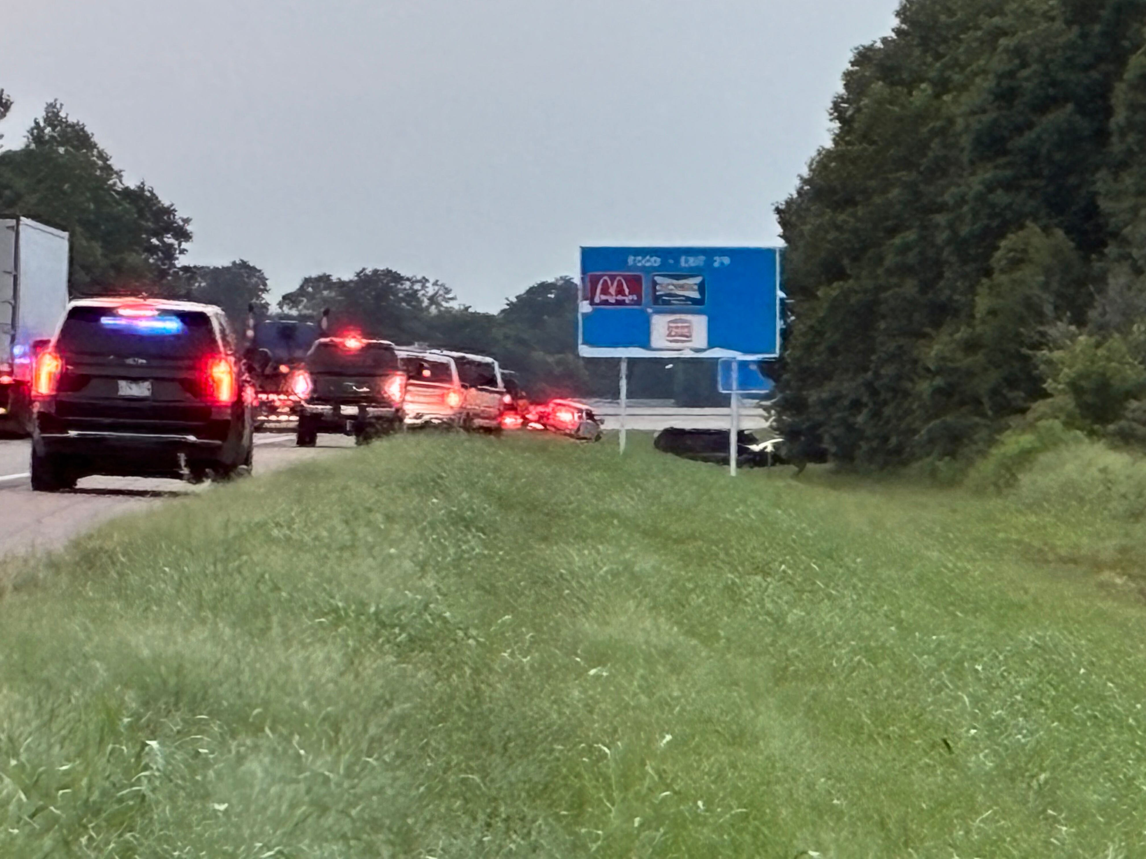 Arkansas State Police arrest man after high-speed chase ends in crash ...