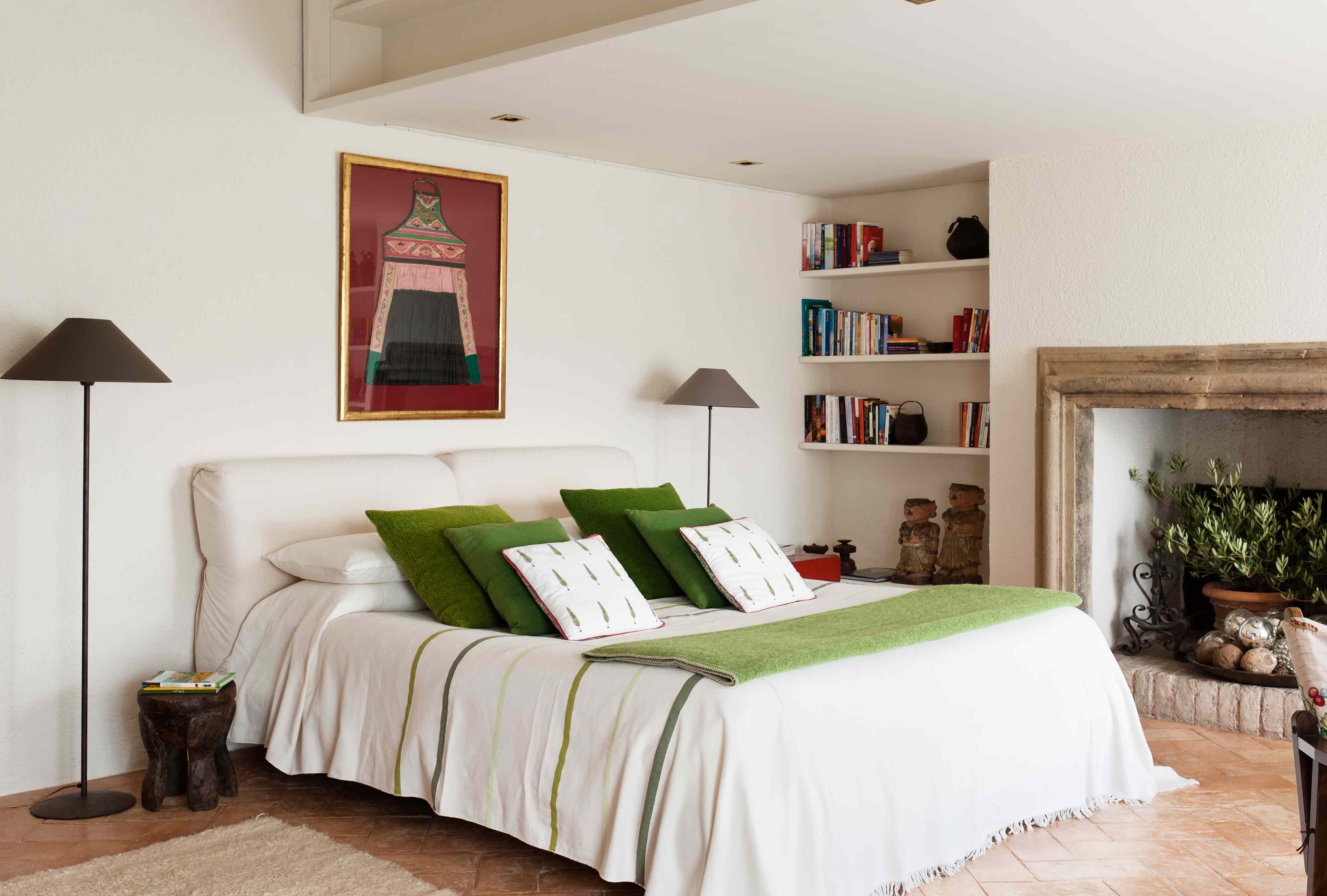 7 bedroom trends designers say look outdated in 2026