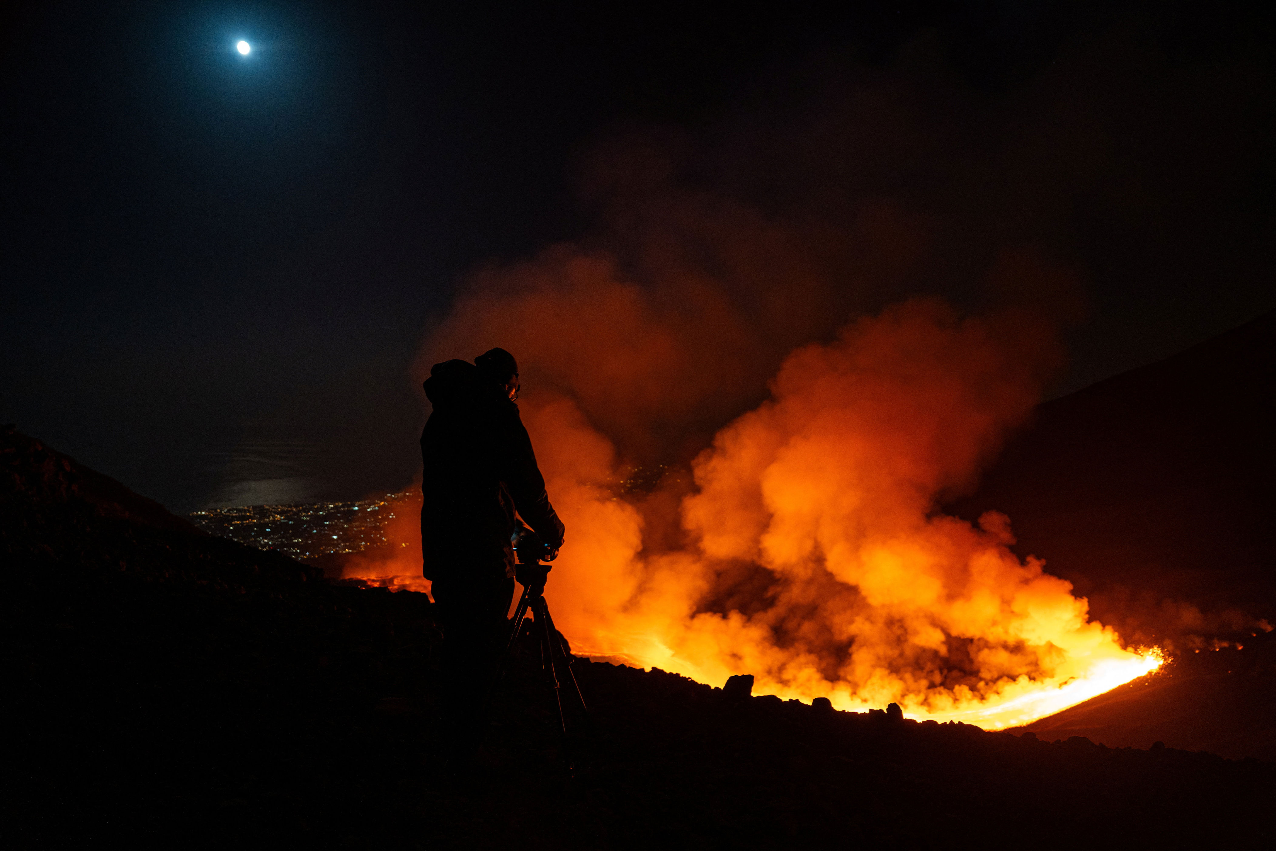 Mount Etna ash suspends arrivals at Italy’s Catania airport
