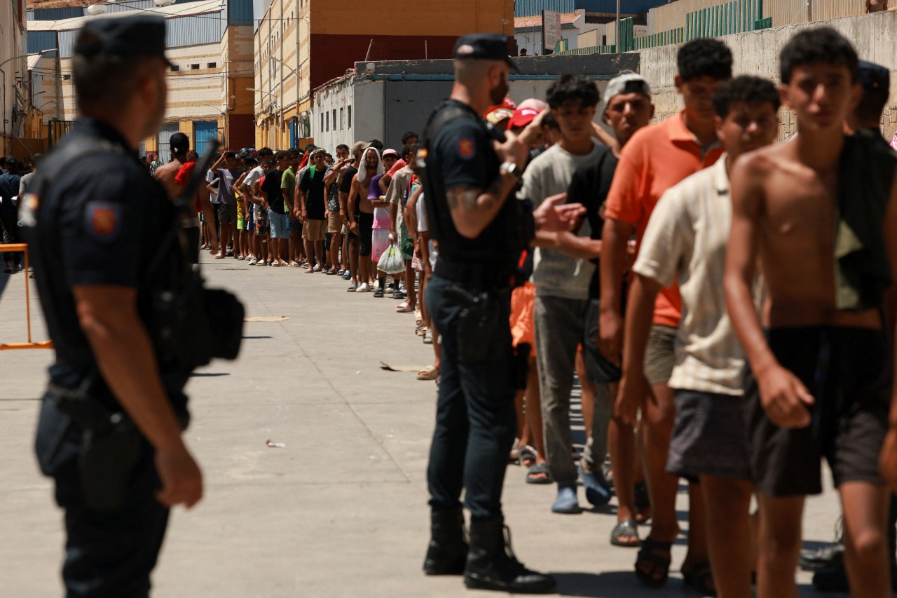 EU's internal borders start to harden as dispute grows over migrants