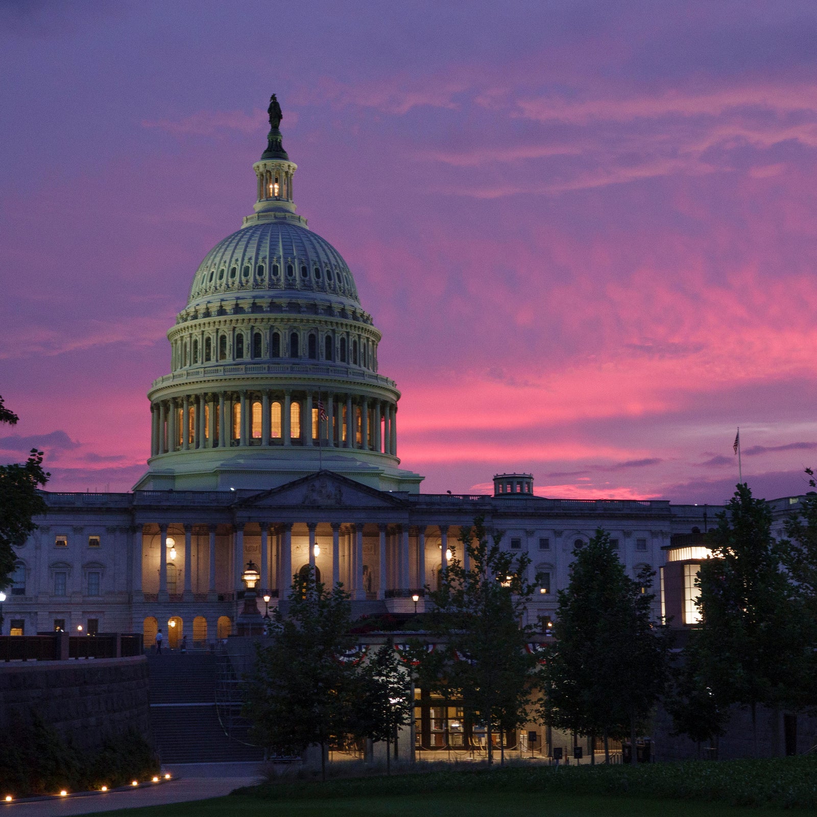 Senate approves bill to fund government into December