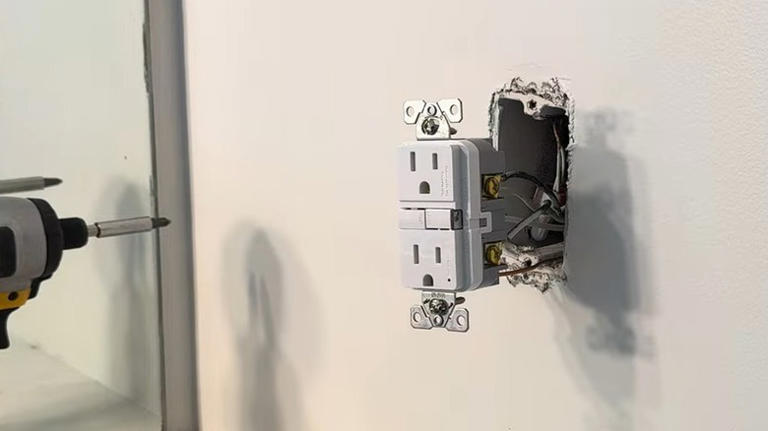 GFCI vs. AFCI: What's the difference, and which outlet type do you need?