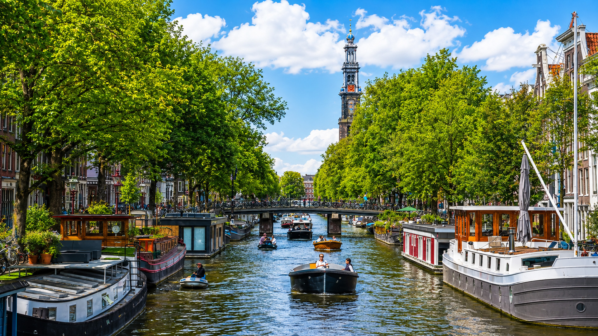 A calm canal boat ride through busy Amsterdam (4K)
