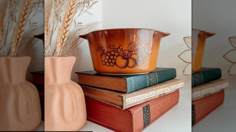 7 colorful Pyrex patterns that were popular in the '70s
