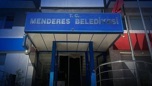 Son dakika : İçişleri Bakanlığı duyurdu... Menderes Belediye Başkanı Çiçek, görevden uzaklaştırıldı
