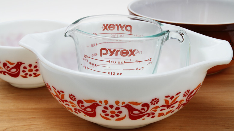 7 colorful Pyrex patterns that were popular in the '70s