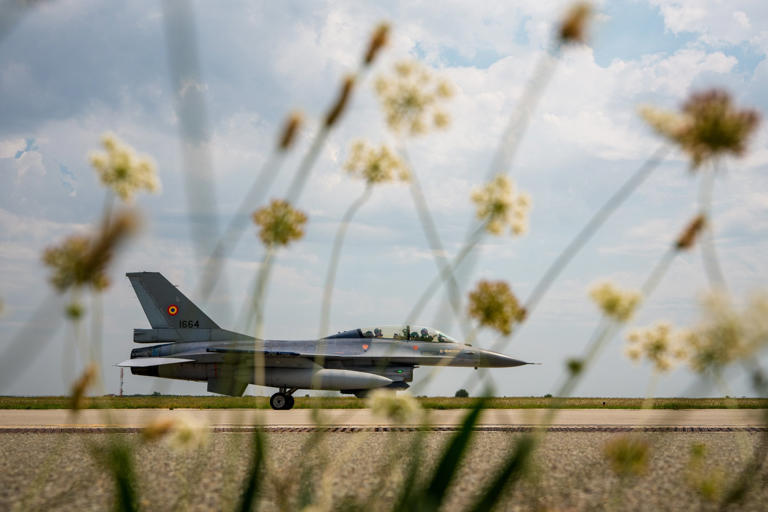 A Romanian F-16 fighter jet taxis on the runway during an air policing exercise at Borcea Air Base 86 on Friday, amid heightened security concerns over cross-border drone incursions linked to Russia's war in Ukraine. Photo: AP
