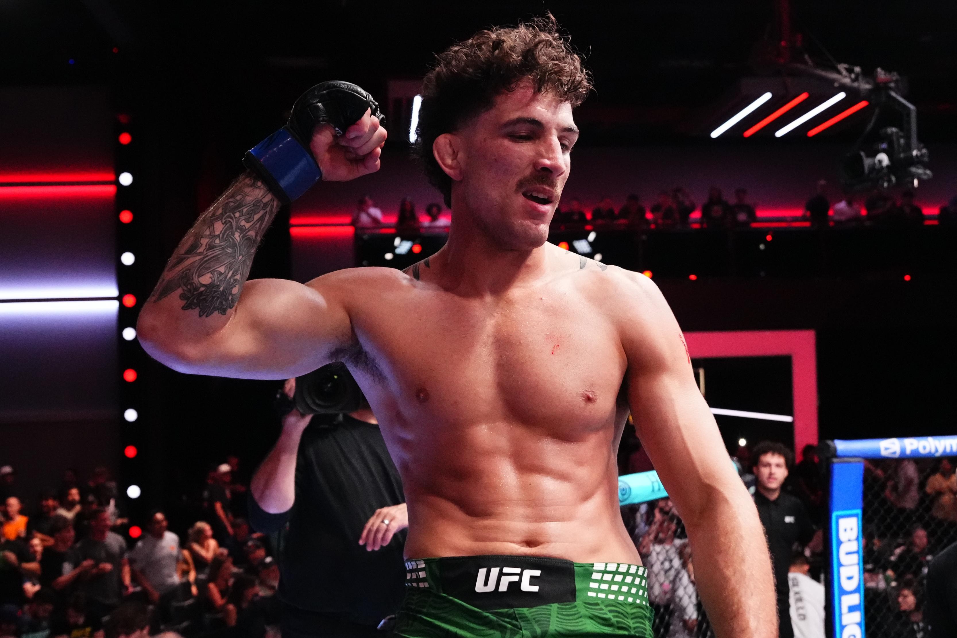 Cha-ching! Quillan Salkilld pushes 2026 post-fight bonus earnings to $300,000 | UFC Vegas 120