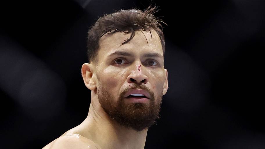 Mauricio Ruffy has one goal against UFC star Arman Tsarukyan