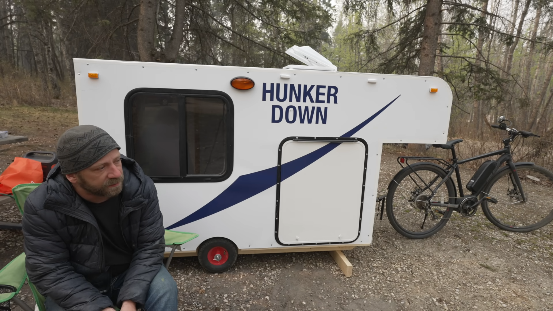 He built a $600-$700 camper small enough to tow behind an e-bike - here ...