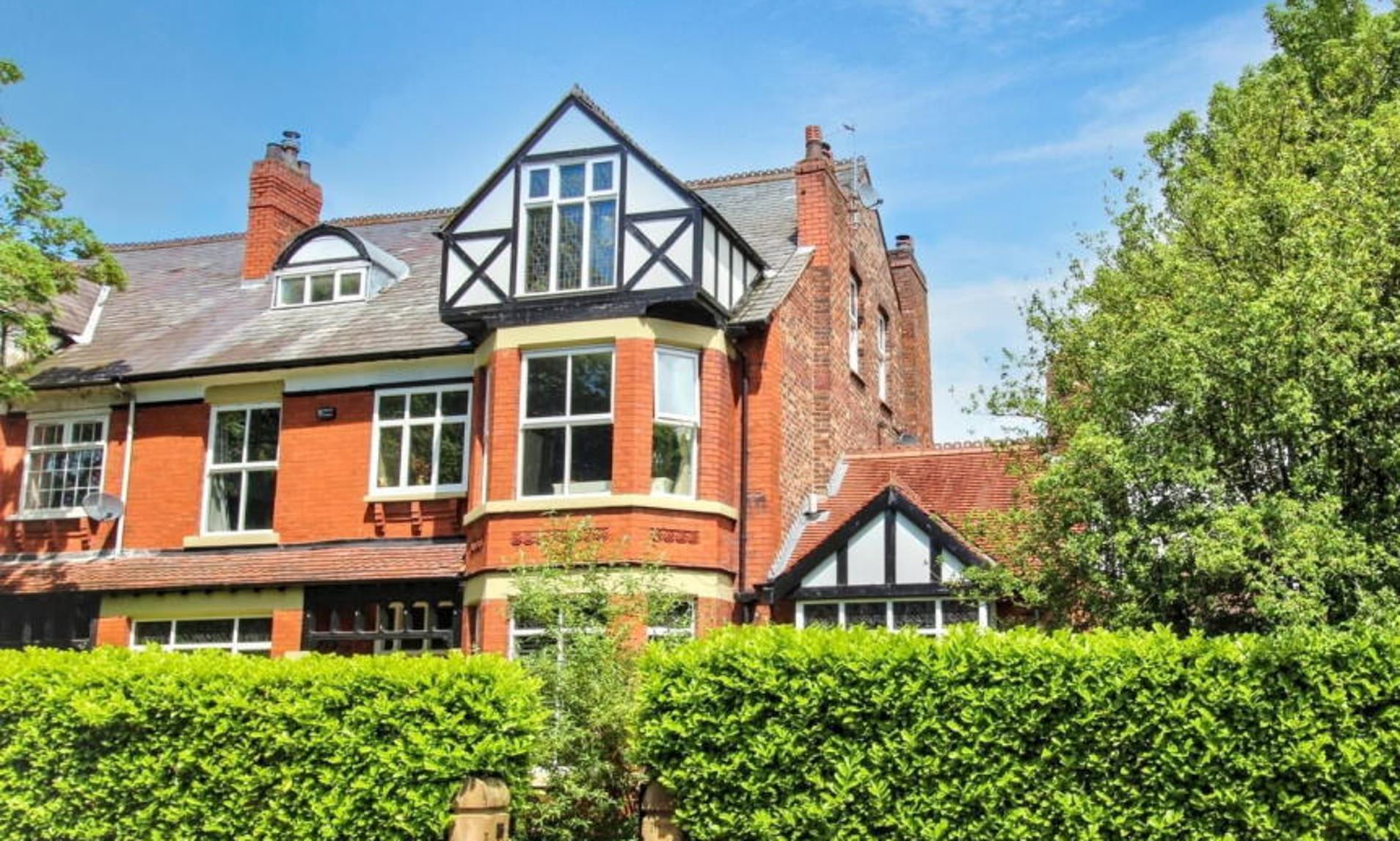 Revealed: The £1million family home of Stone Roses legend Gary 'Mani' Mounfield put on market