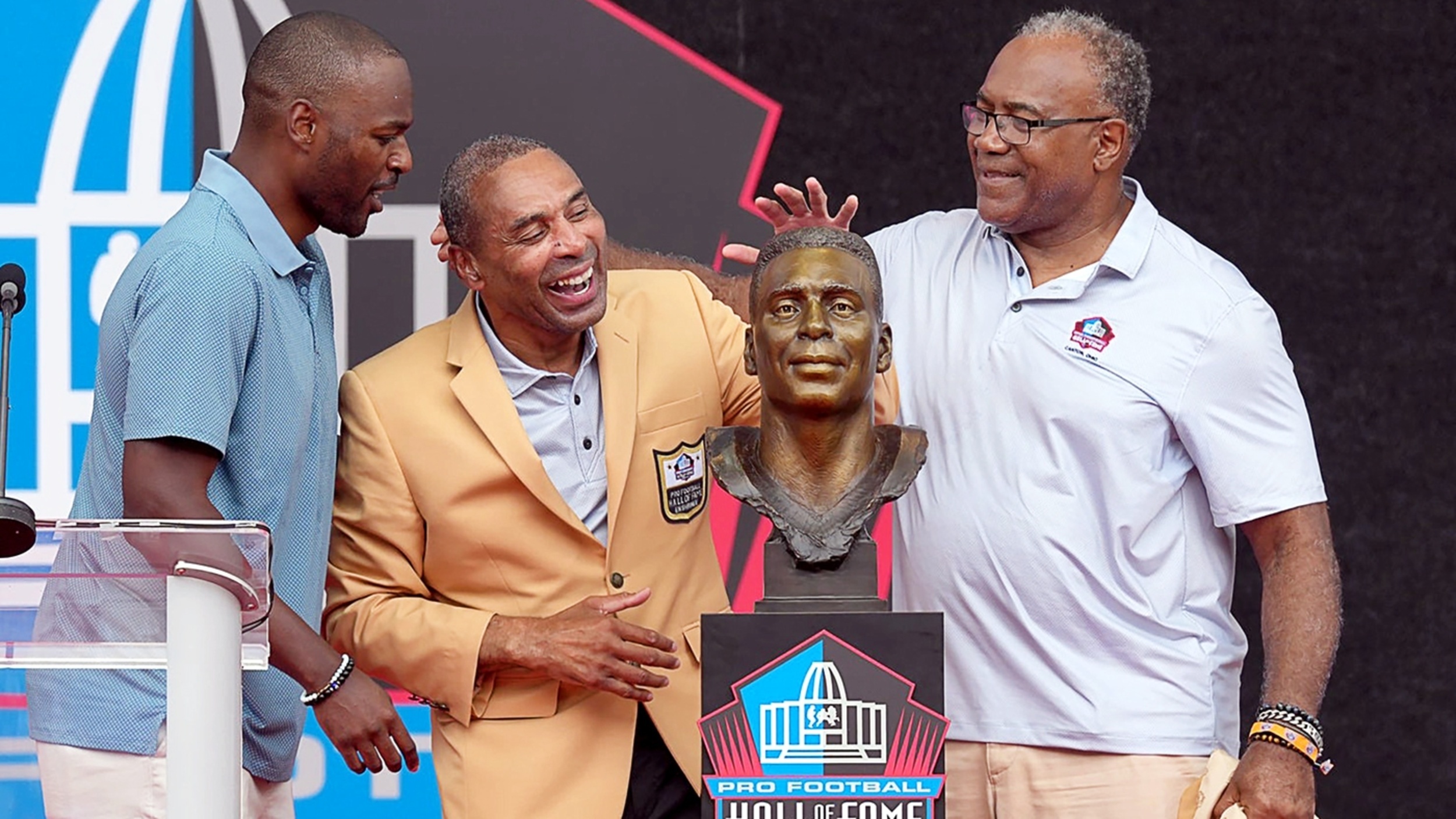 Roger Craig's long wait ends as 49ers legend finally takes his place in ...