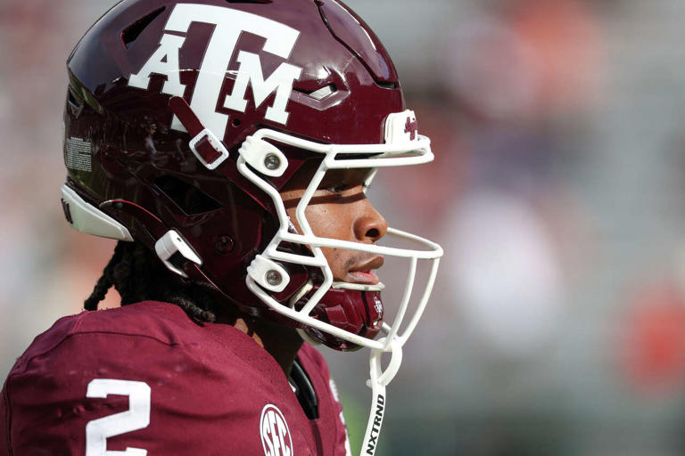 Texas A&M camp competition bringing out Terry Bussey's growth and ...