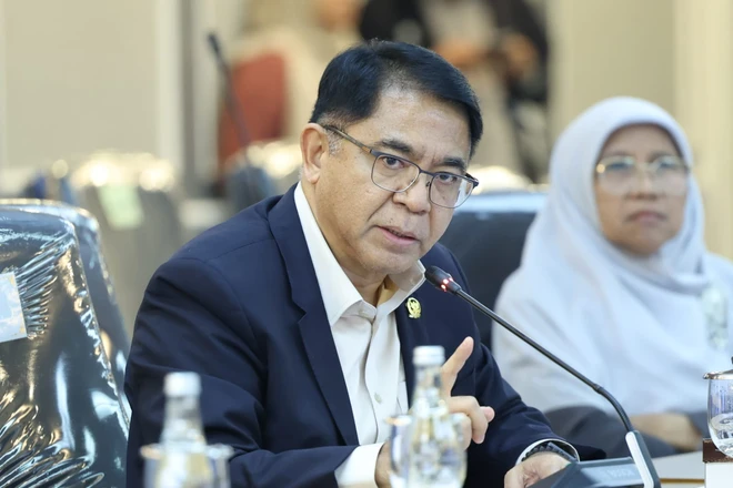 Nghị sĩ Indonesia kêu gọi ngừng hy sinh tương lai bóng đá vì nhập tịch