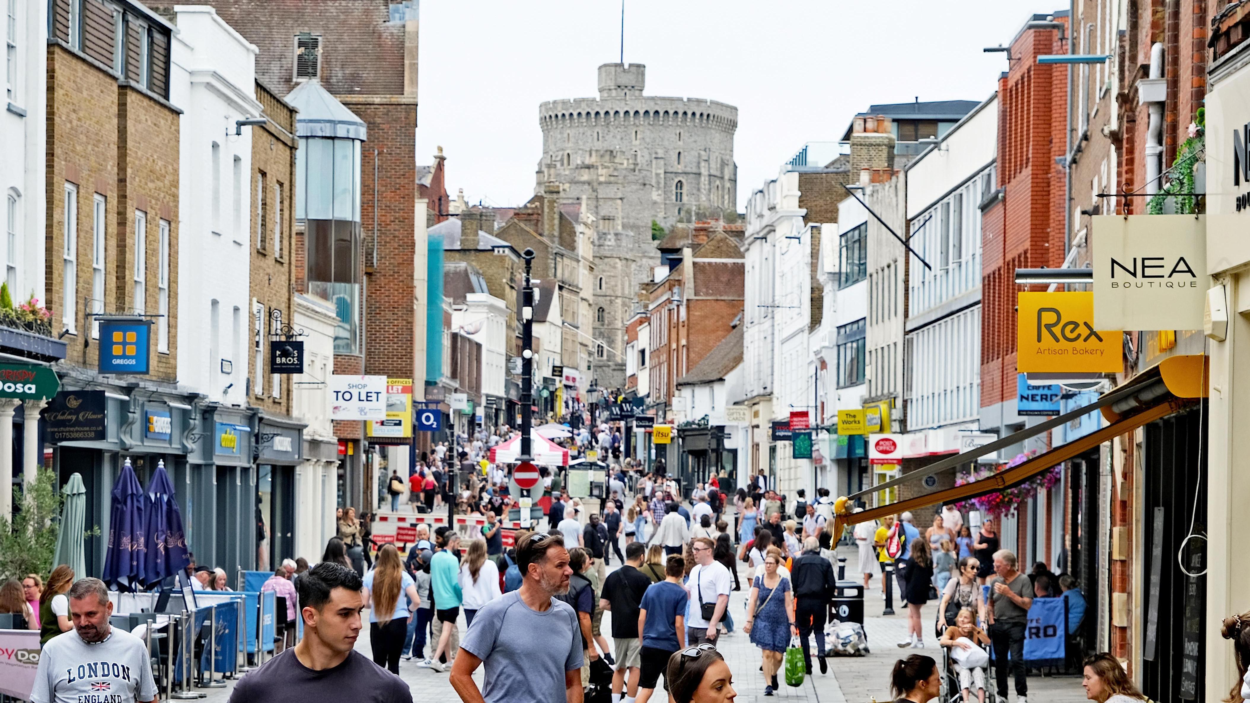 Public asked for views on plans for new town councils