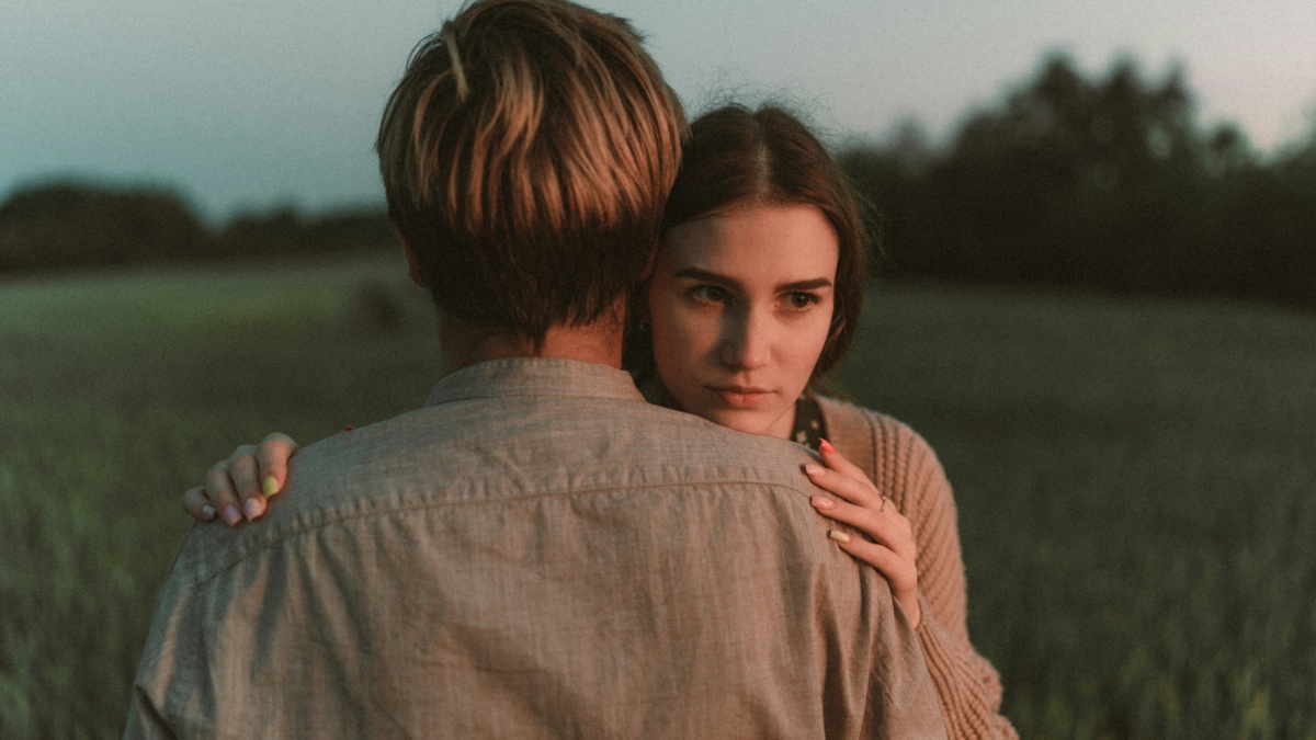 How emotional distance appears in a marriage long before anyone speaks ...