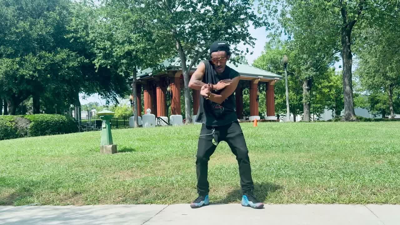 Animation dance freestyle to 'Crazy'