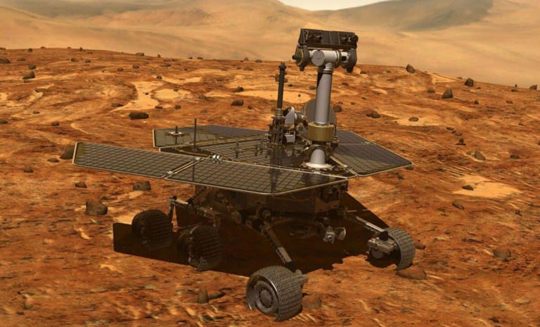 Scientists found signs of ancient Martian water hidden in rover data ...