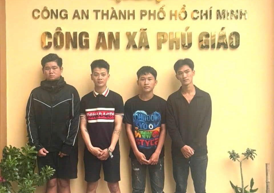 Bắt giữ 4 đối tượng để điều tra làm rõ vụ trộm cắp xe máy ở Phú Giáo