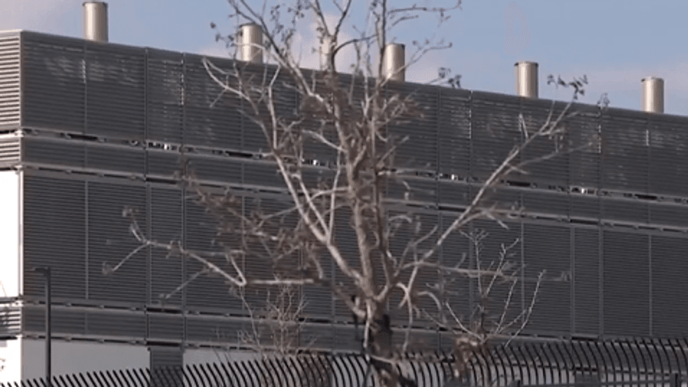 Trump criticizes Abbott moratorium on Texas data centers connecting to ...