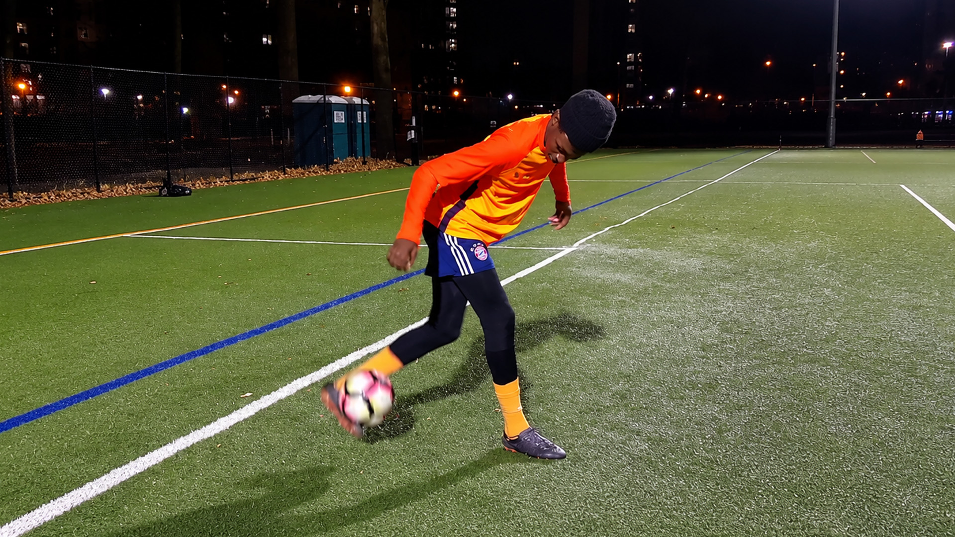 This Young Player Showed Smooth Ronaldinho Style Freestyle