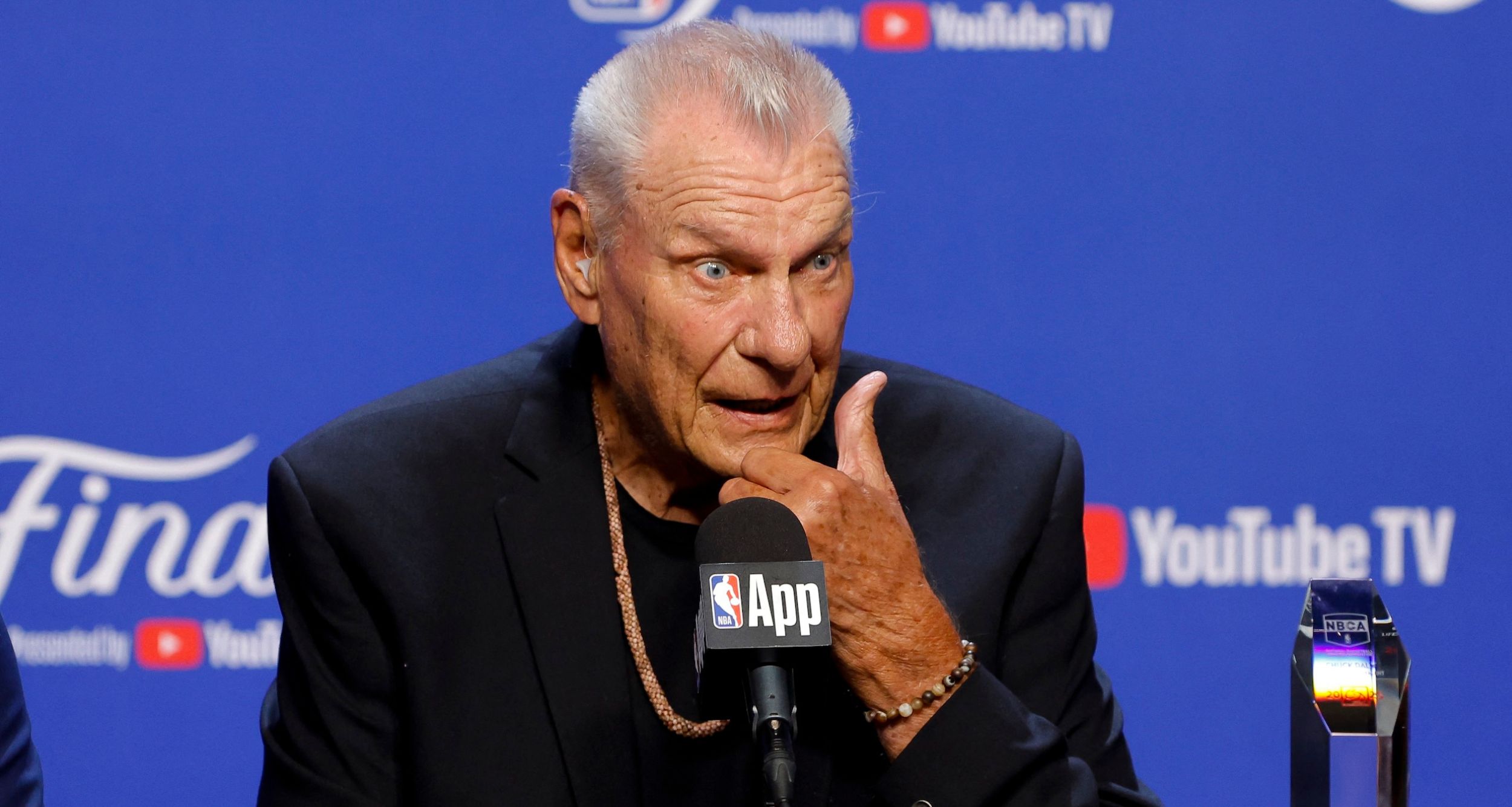 NBA legend's death sparks tributes