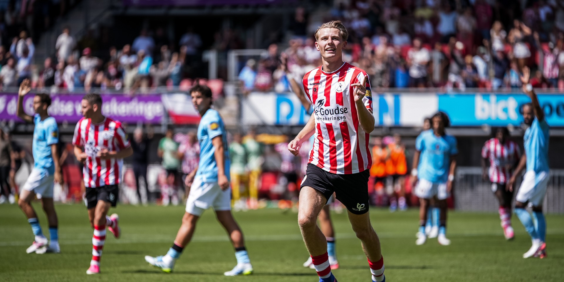 Eredivisie-aanvaller gaat voor 'dubbele cijfers': 'Dan heb ik een mooie ...
