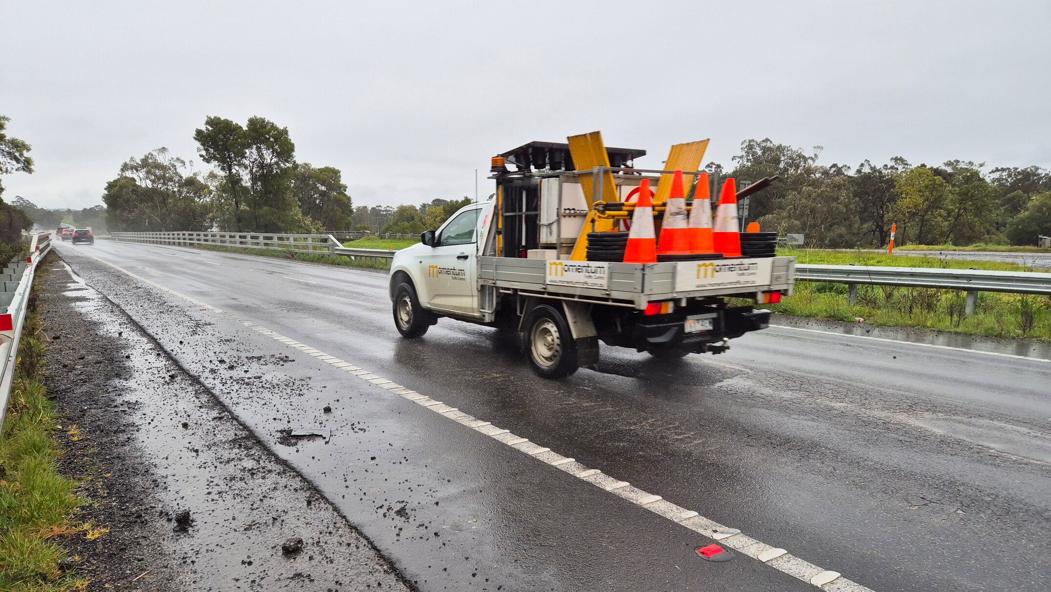 Potholes create freeway carnage at Bunyip as motorists warned to take care in wet weather