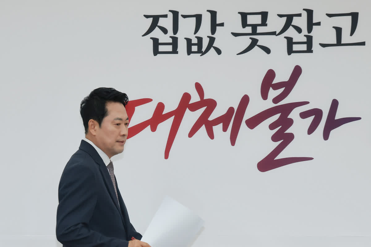 국힘, 조강특위 재편…장동혁, 26일 취임 1주년 간담회서 '당 운영안' 발표