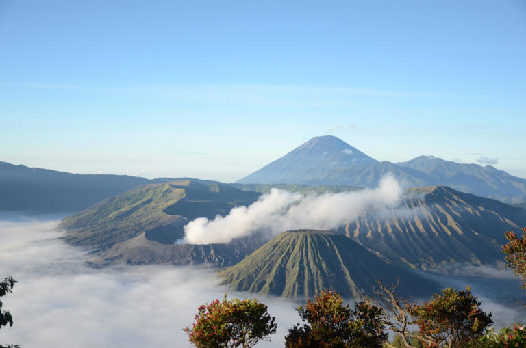 Wildfire on Indonesia's Java island forces Mount Bromo tourist closure