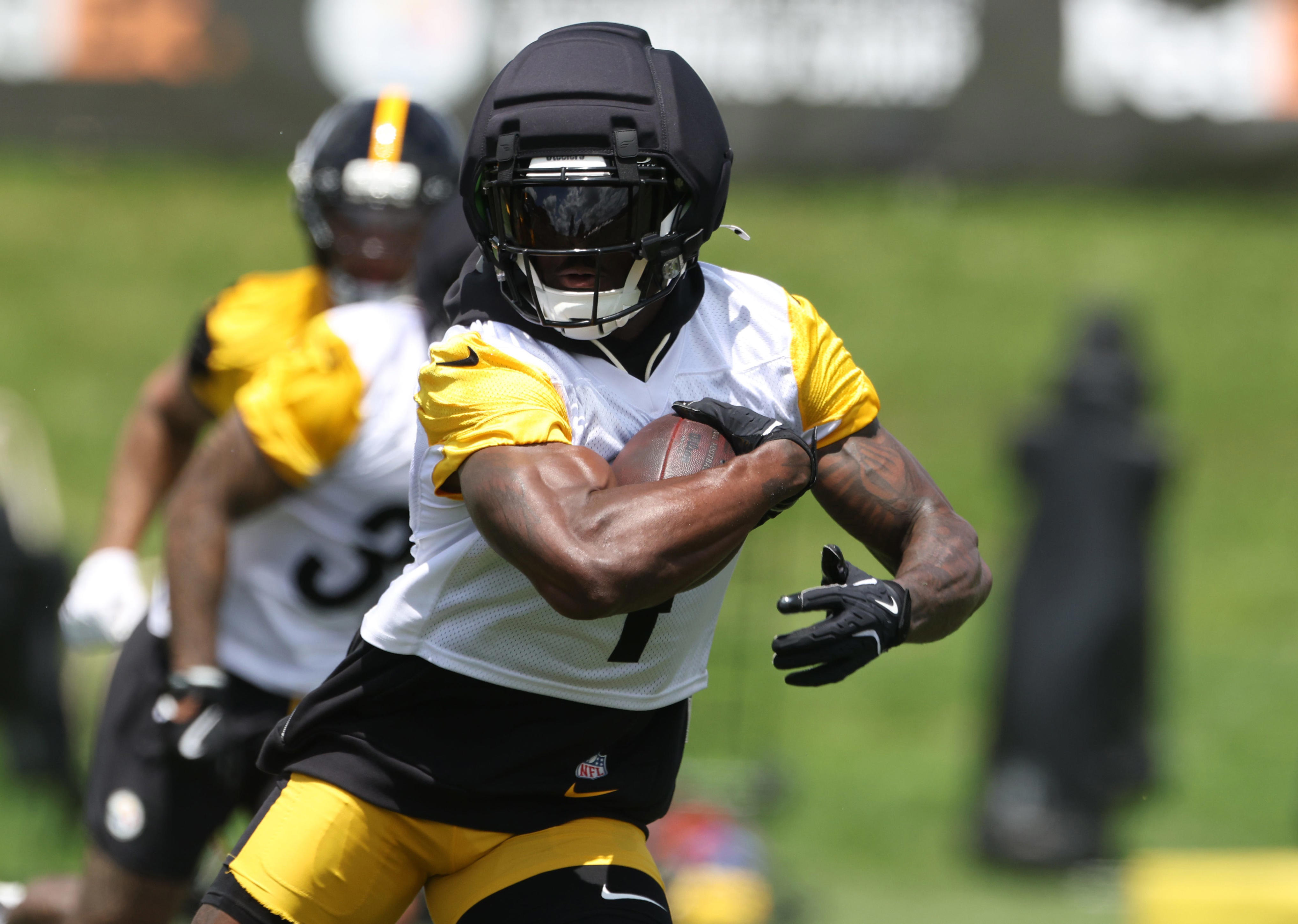 Steelers updated 53-man roster prediction after training camp