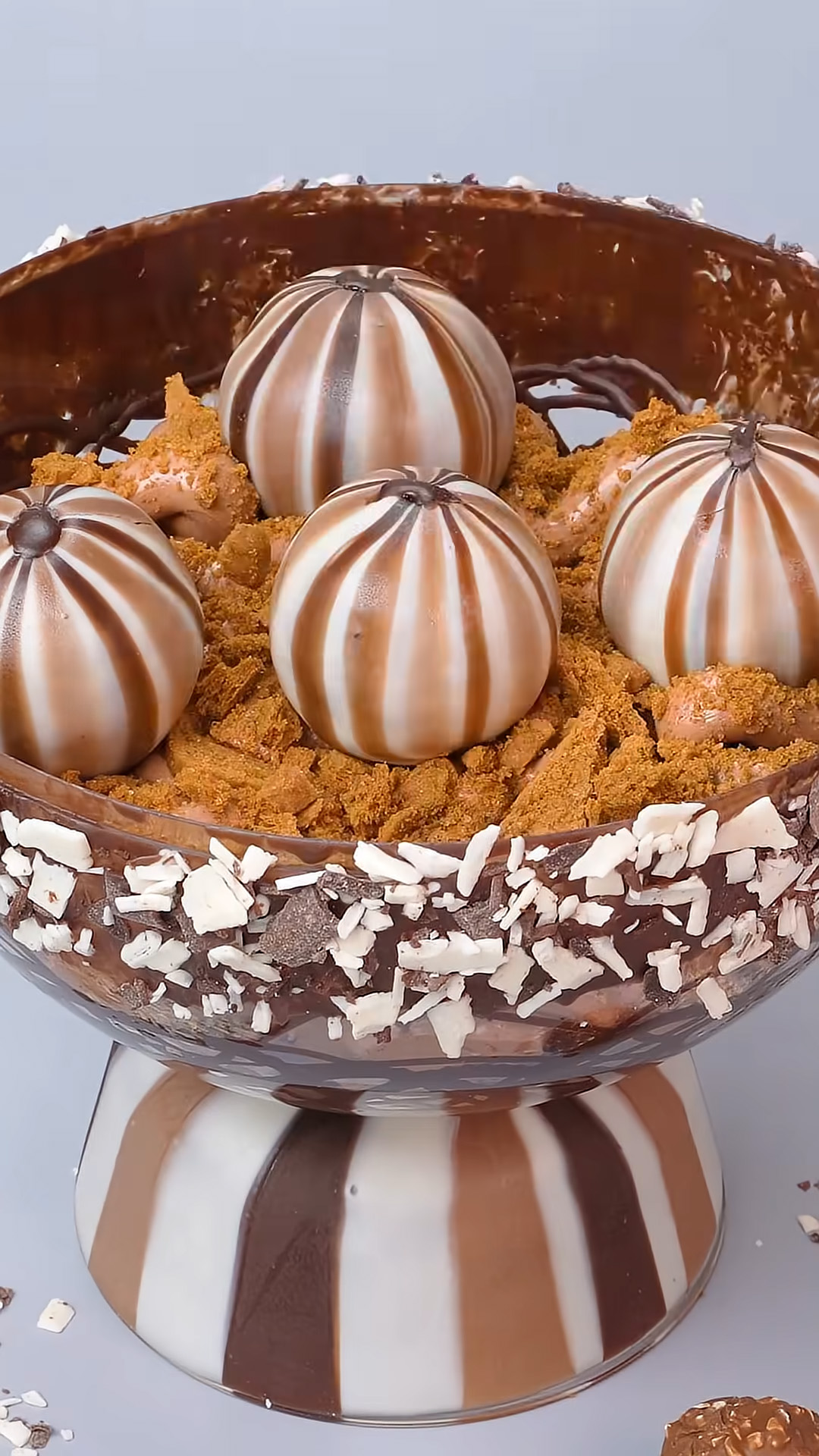 Creative chocolate bowl dessert tutorial